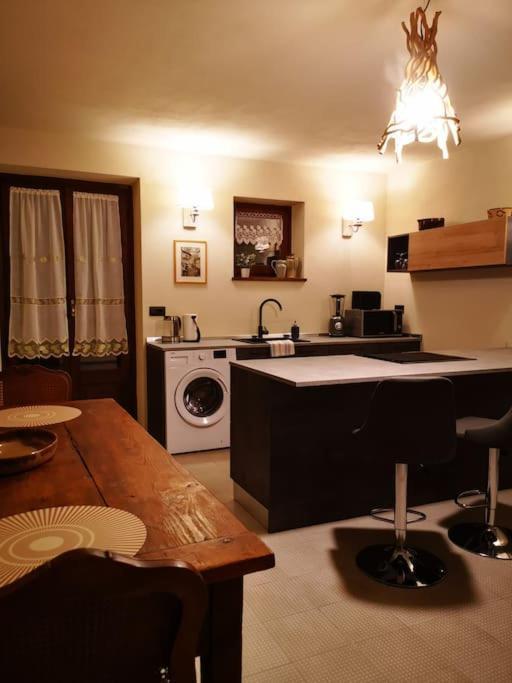 La Maison De Carmen Aosta Esterno foto